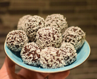 Raw food-chokladbollar med dadlar