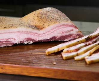 7 Simple Steps to Make Applewood Smoked Bacon