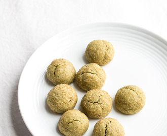 Green Tea Buttons // Matcha Cookies