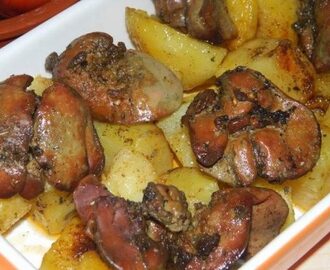 Fantastická večera – Pečené zemiaky s cesnakom a jemne pikantnou kuracou pečienkou