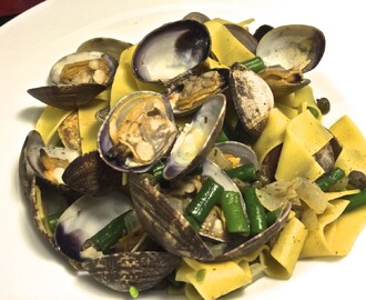 Perfect for a Meal When You Come Home Tired and Hungry - Easy to Make Clams, Green Beans and Pasta