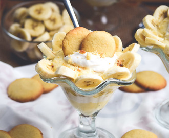 Banana Pudding & Homemade Vanilla Wafer Cookies