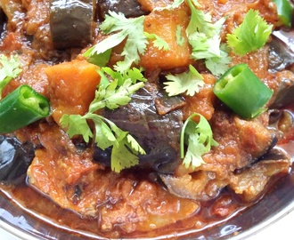 Eggplant And Potato Curry / Aloo Baingan