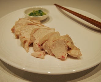Steamed chicken with ginger and spring onion sauce