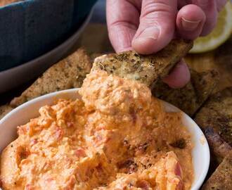 5-minute roasted red pepper and feta dip