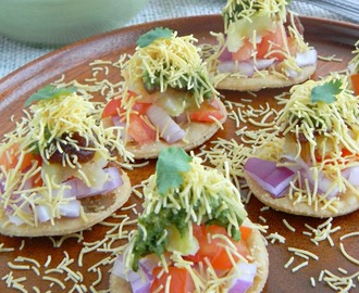 How to make Sev Puri / Sev Papdi chat