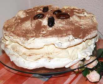 Dacquoise tort bezowy