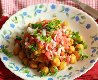 Chole Tikki Chaat | Aloo Tikki Chaat | Street Food