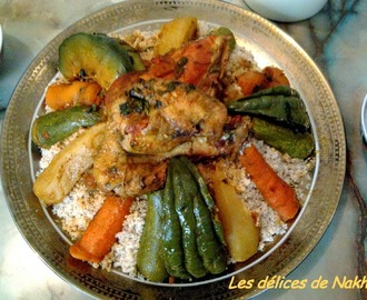 Couscous marocain d'orge au poulet et aux légumes
