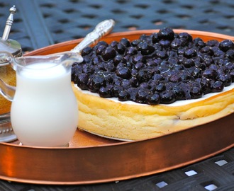 Blueberries ’N’ Cream Cheesecake
