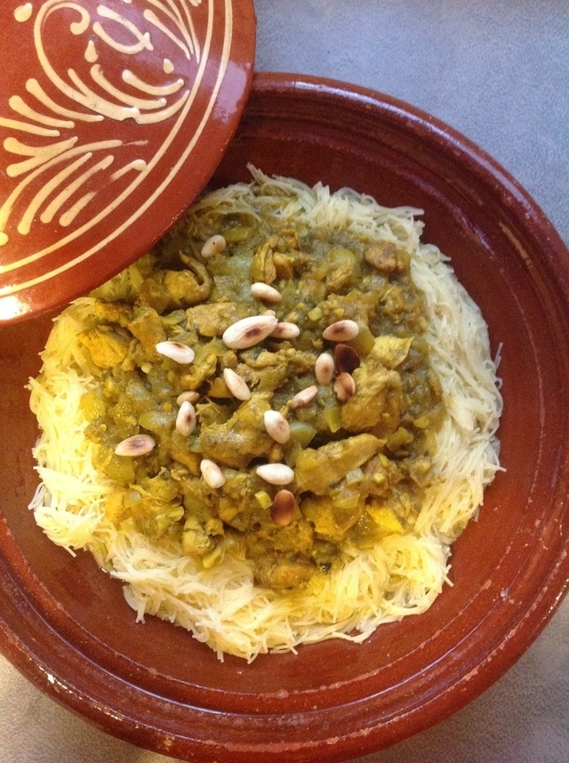 Seffa au poulet ( cuisine marocaine )