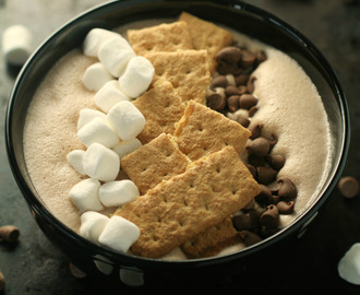 S’mores Smoothie Bowl