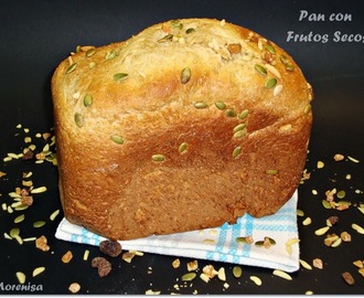 Pan en Panificadora con Harina Integral y Frutos Secos
