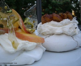 get your pavlova freak on (an easy pavlova recipe with some quirky flavour combinations)