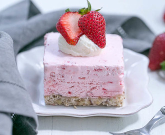 Mile High Strawberry Pie Dessert #ProgressiveEats