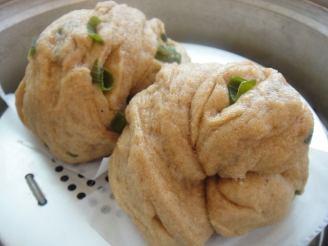 Whole Wheat Gluten Free Scallions Steamed Buns 全麥蔥花卷