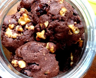 合桃葡萄乾巧克力手工餅干 Triple Chocolate Cookies