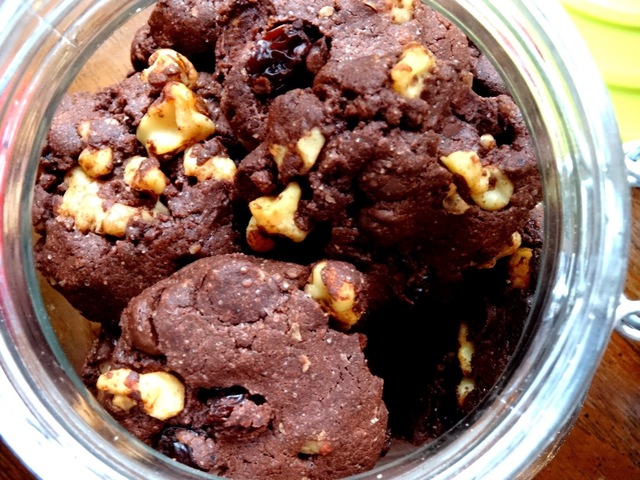 合桃葡萄乾巧克力手工餅干 Triple Chocolate Cookies