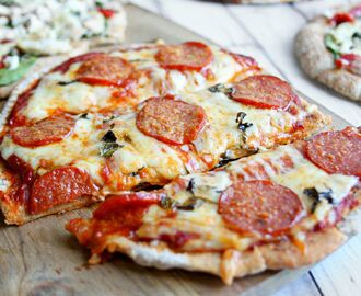 Light and Easy Pizzas (On Pita Bread)