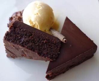 ZA SVE OVISNIKE O ČOKOLADI: Najjednostavniji i najukusniji čokoladni kolač