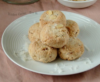Coconut Almond Cookies