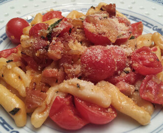 Handmade Pasta with Pancetta, Cherry Tomatoes and Herbs