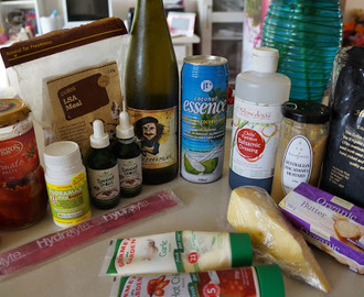 What's in a natural new age mum's fridge - blog hop!