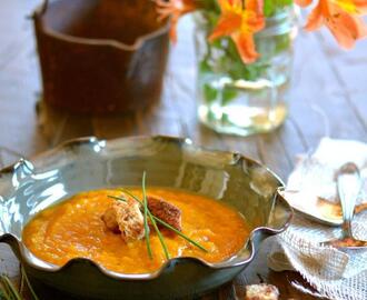 Caramelized Butternut Squash & Apple Bisque with Cinnamon Croutons