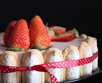 Charlotte aux fraises - Torta sa piškotama i jagodama