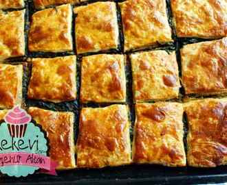 Ispanaklı Kolay Börek (Pratik El Açması) | Ayşenur Altan