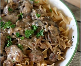 Slow Cooker French Onion Beef Stroganoff (can be a freezer meal)
