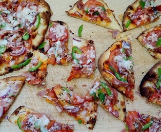 Naan Pizzas with Prosciutto and Fresh Tomato