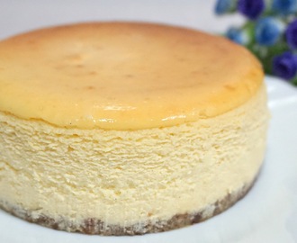 Creamy American Cheesecake