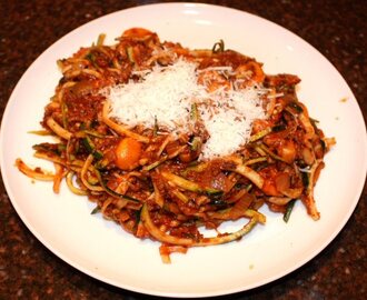Courgette spaghetti met bolognesesaus