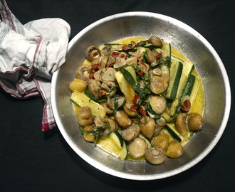 Zucchini mit Champignon Maroni Sauce und Estragon