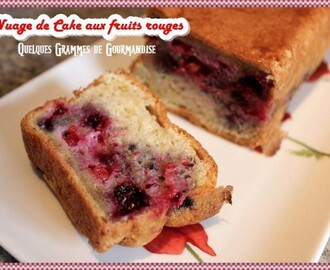Nuage de Cake aux Fruits Rouges