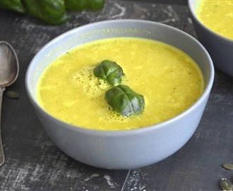 Soppa med curry och räkor