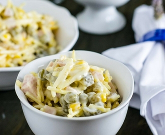 Salada com Batata Palha – rápida e fácil