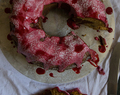 Marmorkuchen mit Banane und fruchtiger Himbeerglasur {Marble Cake with Banana and fruity Raspberry Glaze}