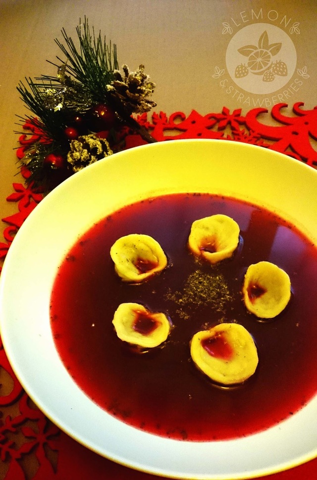 Borscht with "uszka" (mini dumplings with mushrooms) - Polish Christmas food #3