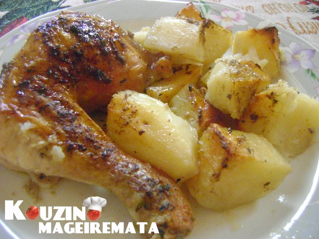 Κοτόπουλο πεντανόστιμο με πατάτες στο φούρνο (με επάλειψη μελιού  και μουστάρδας).