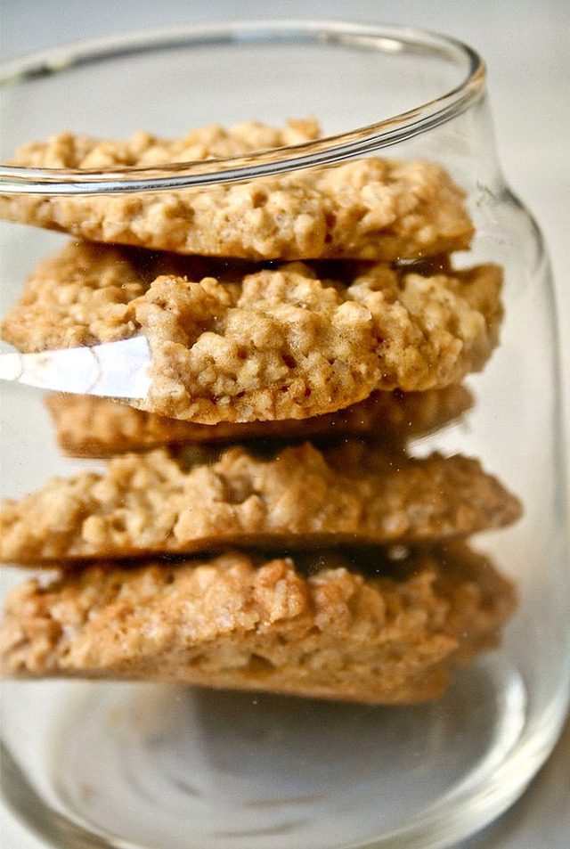 Healthy Fall Dessert: Oatmeal Apple Cookies Recipe