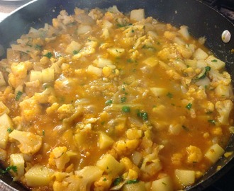 Aloo Gobi - Potato and Cauliflower Curry