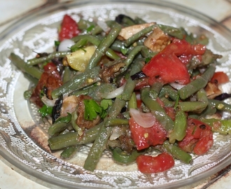 salade de haricots verts et légumes d été au tempeh fumé