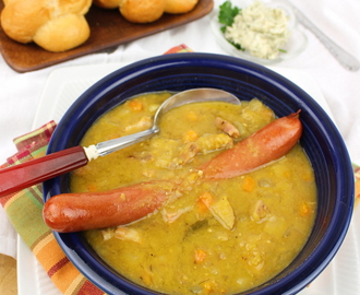 Slow Cooker Berliner Style Pea Soup (Erbsensuppe)