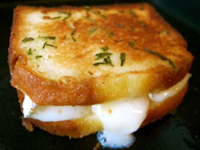 The (F)unemployment Special – Poundcake Grilled Cheese with Brie, Fig Jam, and Rosemary Butter