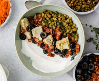 Mediterranean Savoury Yogurt Bowl