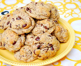 Almond Chocolate Chip Cookies