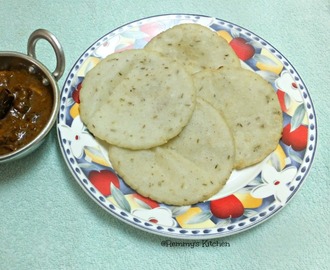 Ney pathiri / Deep fried rice roti