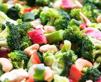 Kip met broccoli en cashewnoten